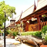 Phuengnang Homestay